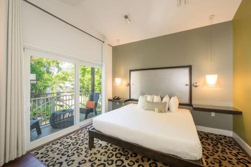 Truman Hotel — Guest room