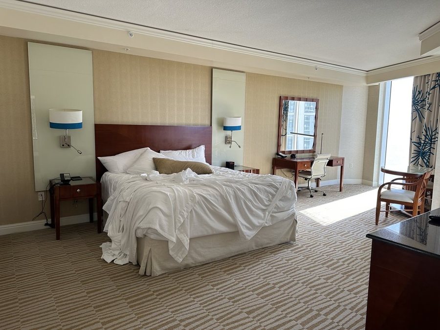 Trump International Beach Resort — Guest room