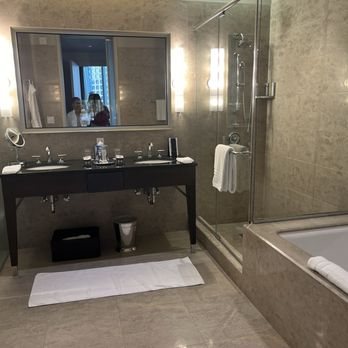 Trump International Hotel Tower Chicago Chicago Illinois — Bathroom