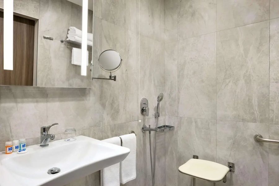 Tryp by Wyndham Istanbul Atasehir Istanbul — Bathroom