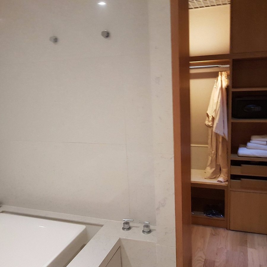 TUI BLUE Maduzi Bangkok — Bathroom