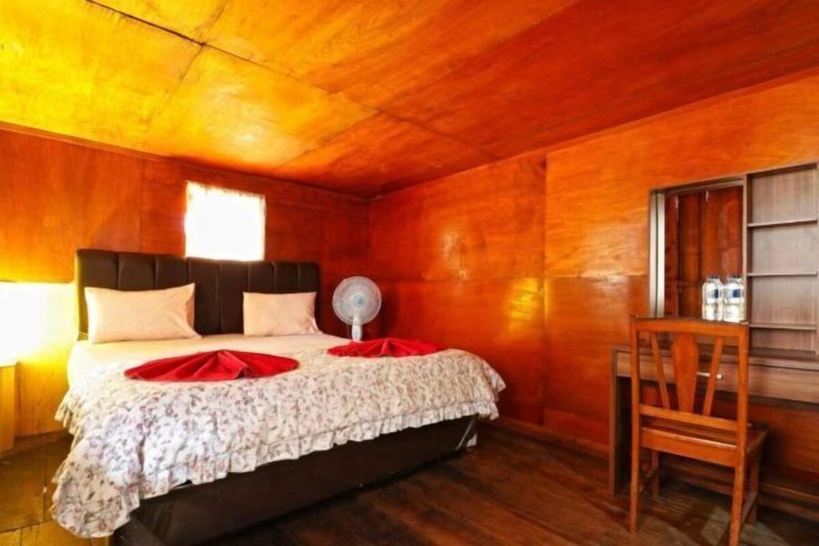 Tuk Tuk Timbul Bungalows — Guest room