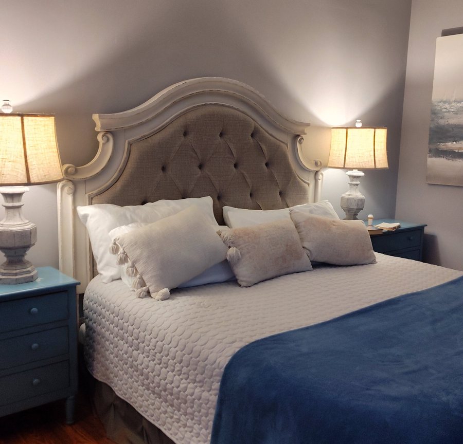 Turtle Beach Inn — Guest room