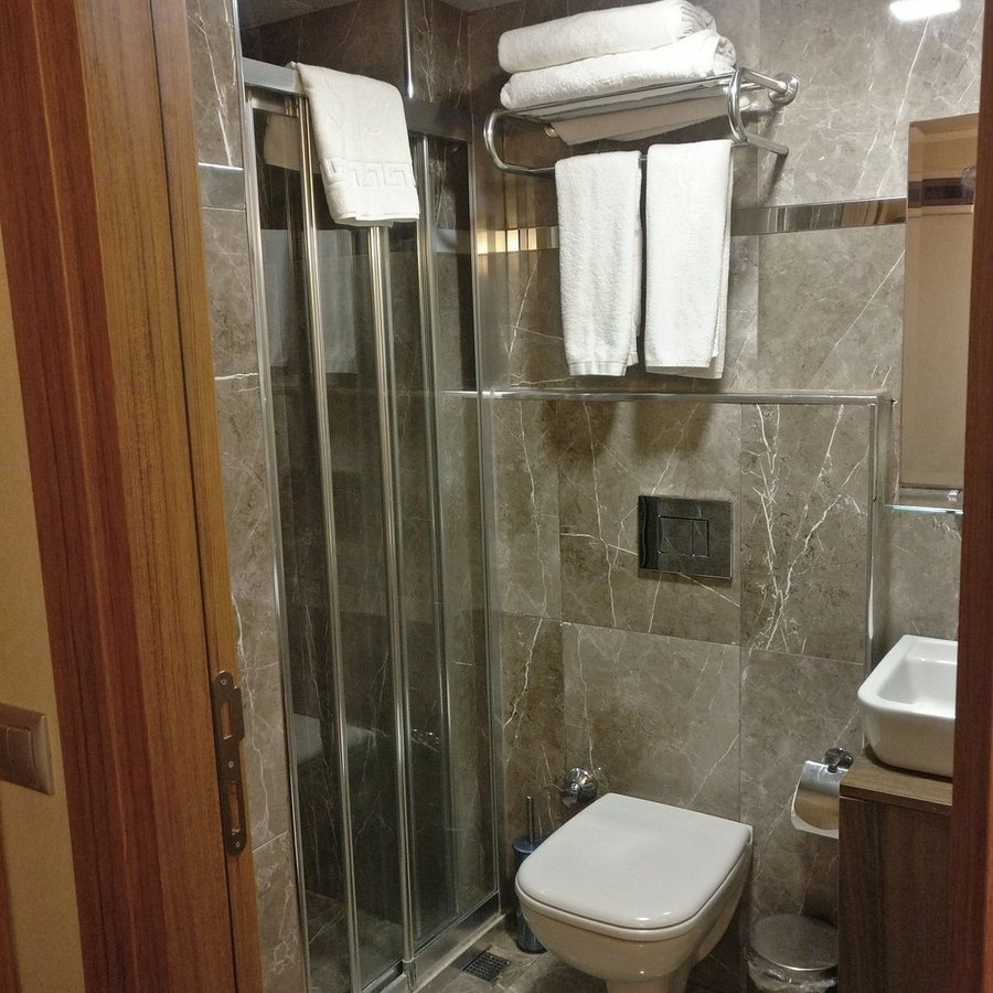 Turvan Hotel Istanbul — Bathroom