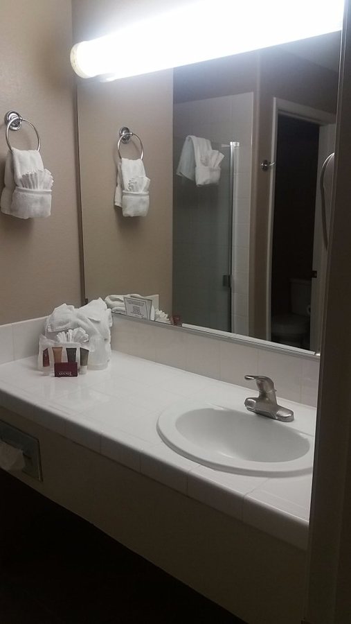 Tuscany Suites Casino Las Vegas Nevada — Bathroom