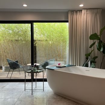 Twelve Senses Retreat — Bathroom