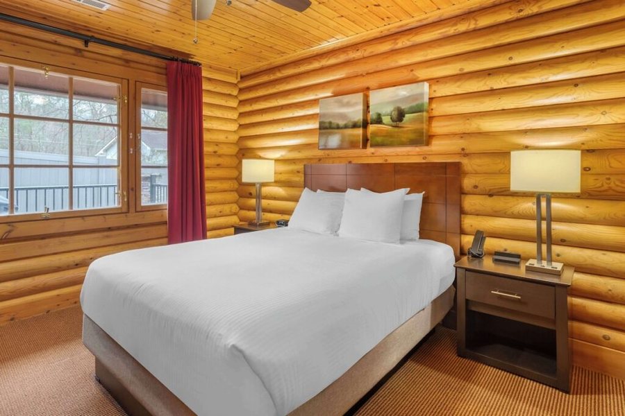 Twin Creek RV Resort — Guest room