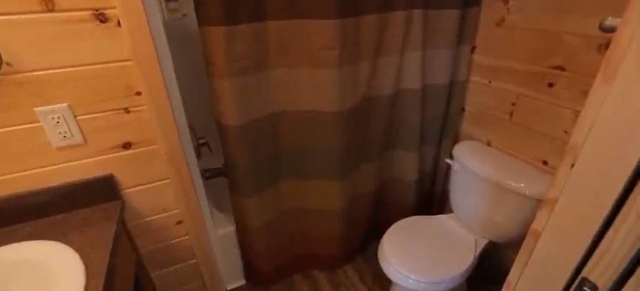 Twin Mountain Mt Washington KOA — Bathroom