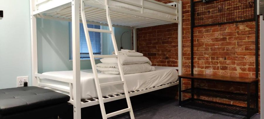 U Street Hostel — Guest room