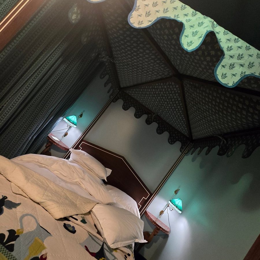 Ulysses — Guest room