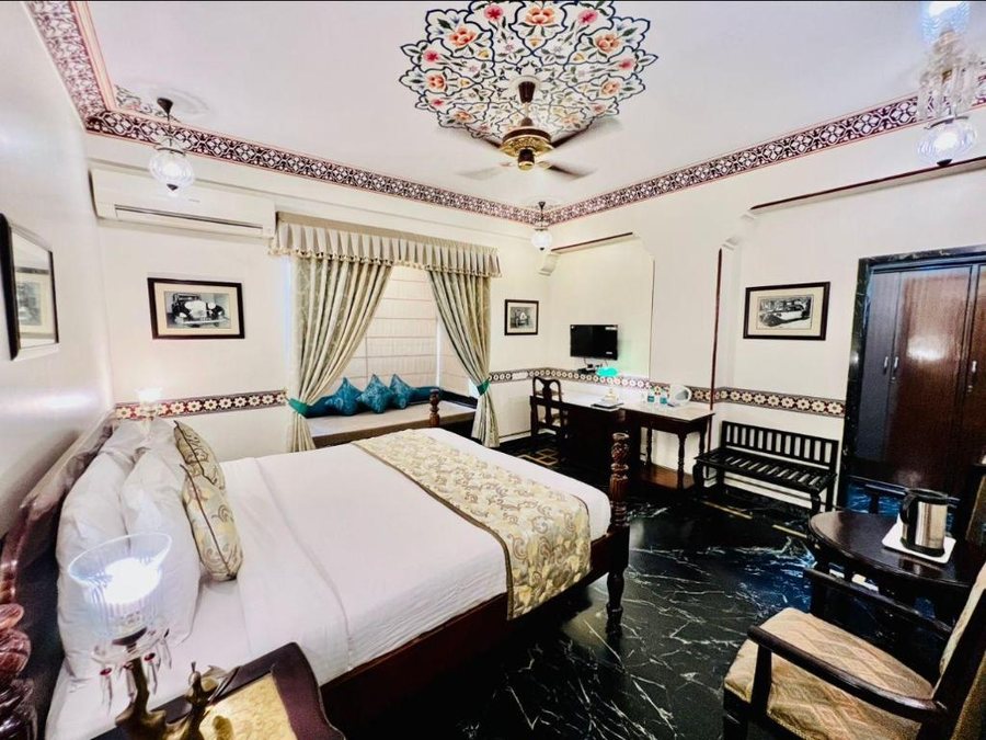 Umaid Mahal A Heritage Style Boutique Hotel Jaipur Jaipur District Rajasthan — Guest room