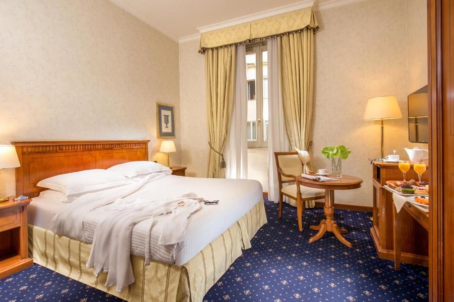 UNA Hotels Empire Roma — Guest room