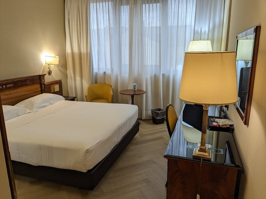 UNA Hotels Mediterraneo Milano — Guest room