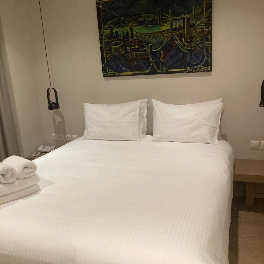 Urban Frame Hotel — Guest room