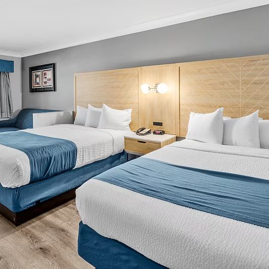 Vagabond Inn Whittier — Guest room