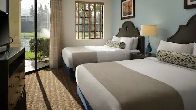 Vail Lake RV Resort — Guest room