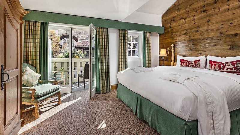 Vail s Mountain Haus at the Covered Bridge — Guest room