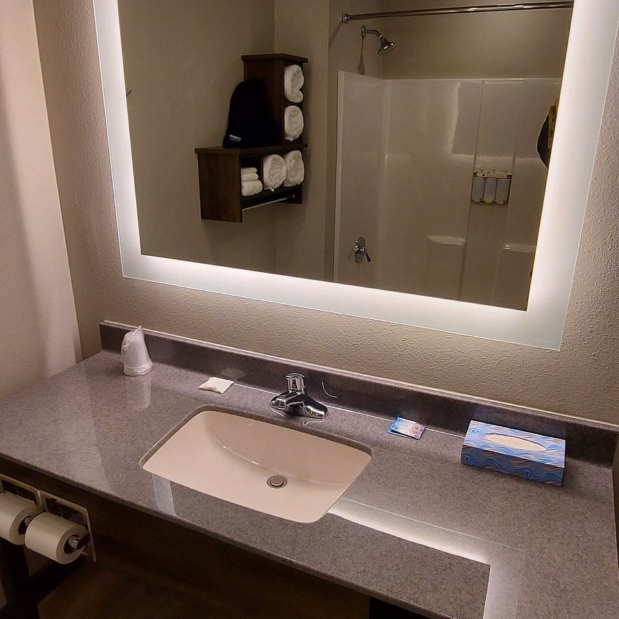 Value Place Las Vegas Nellis AFB Las Vegas Nevada — Bathroom