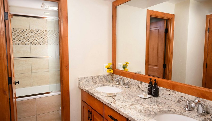 Vantage Point — Bathroom