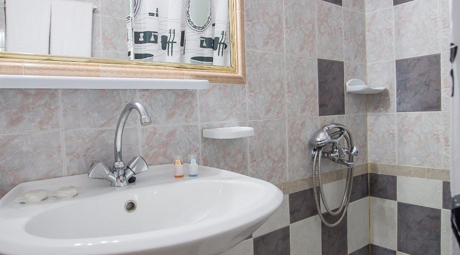 Vasilios Apartments Hotel — Bathroom
