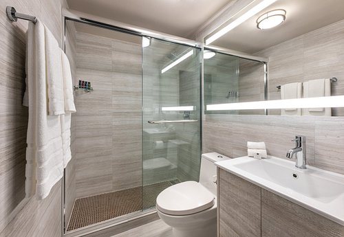 Venezia Hotel Miami Beach Florida — Bathroom