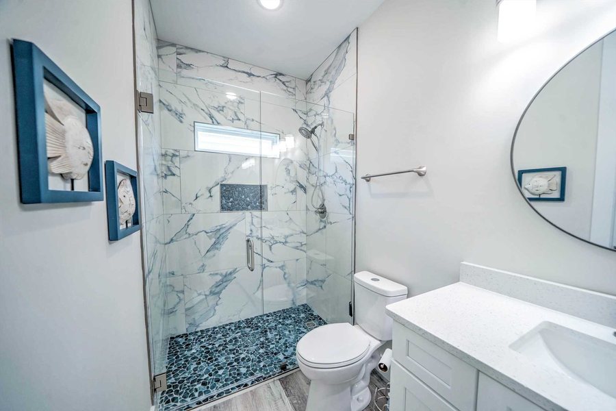 Venture Out Beach Rentals — Bathroom