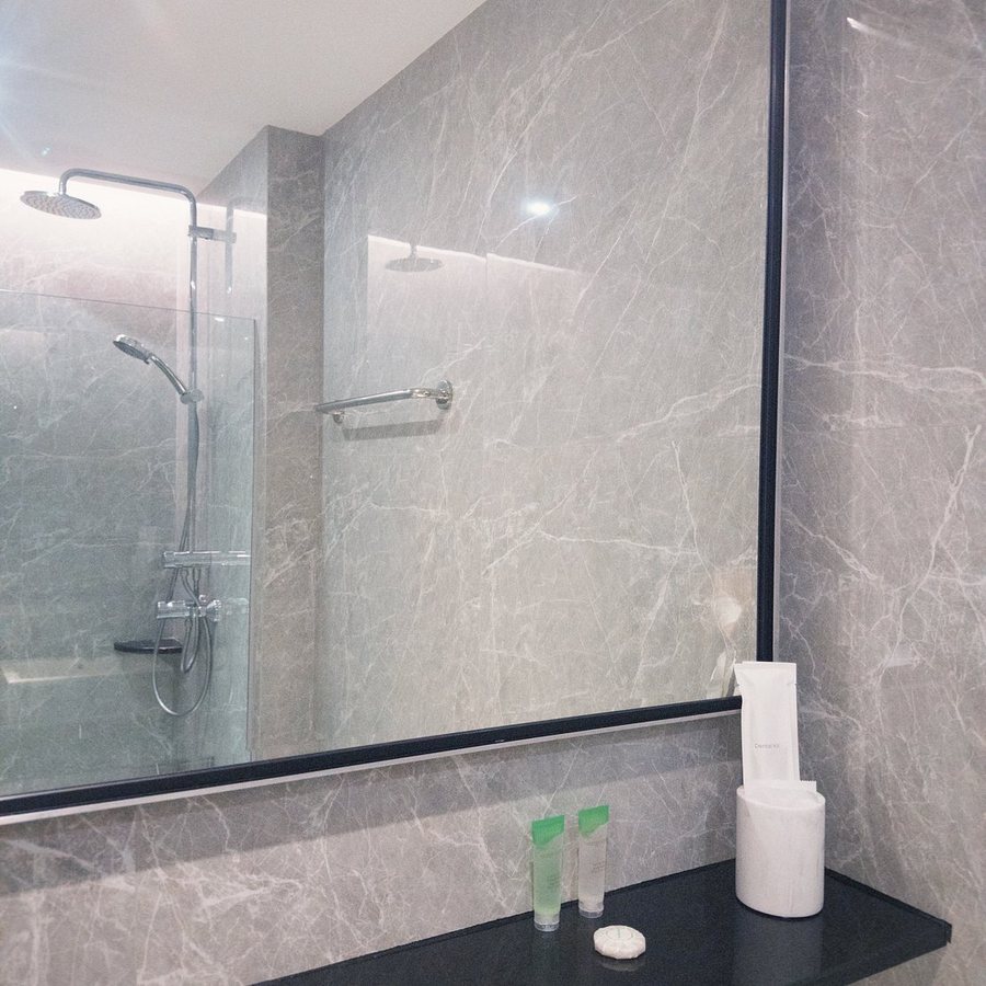 Venue Hotel — Bathroom