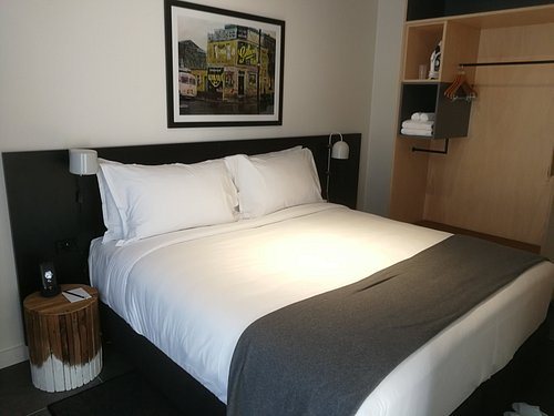 Veriu Broadway — Guest room