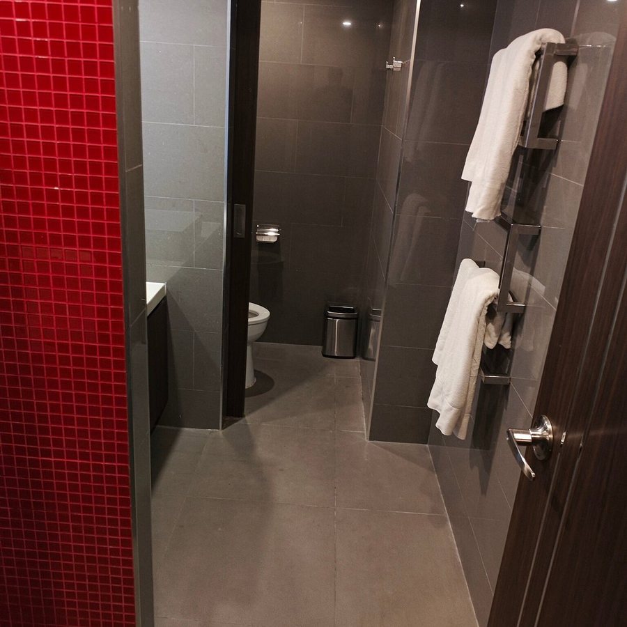 Vib Best Western Sanam Pao — Bathroom