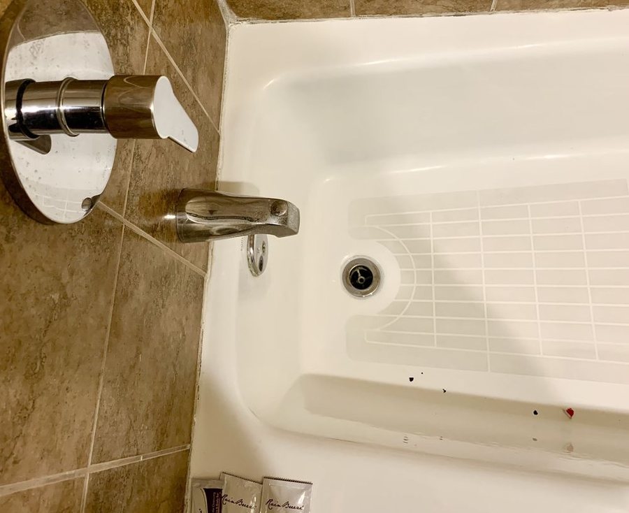 Victoria Motel — Bathroom