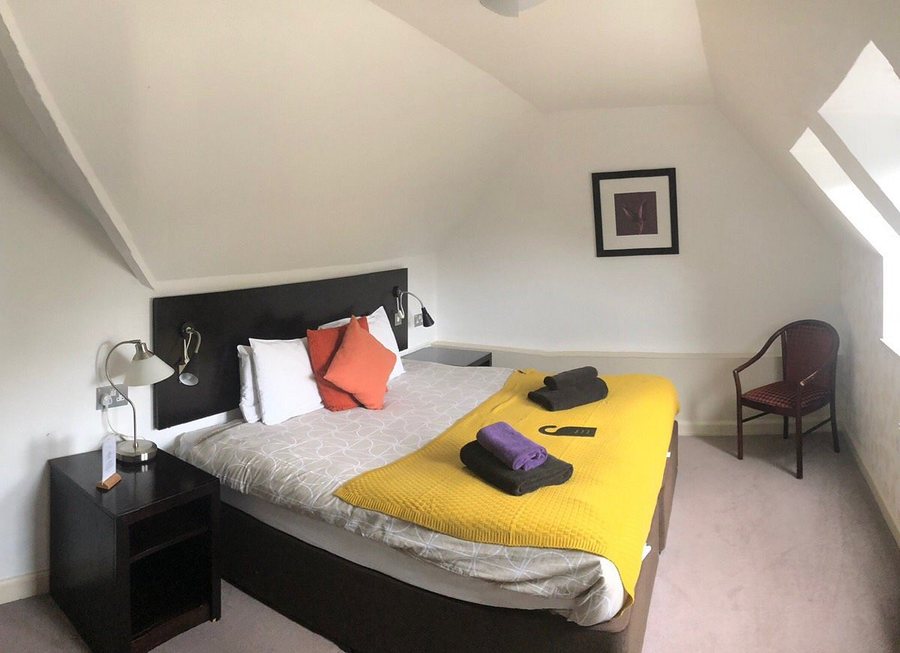 Victoria Park House Hotel — Guest room