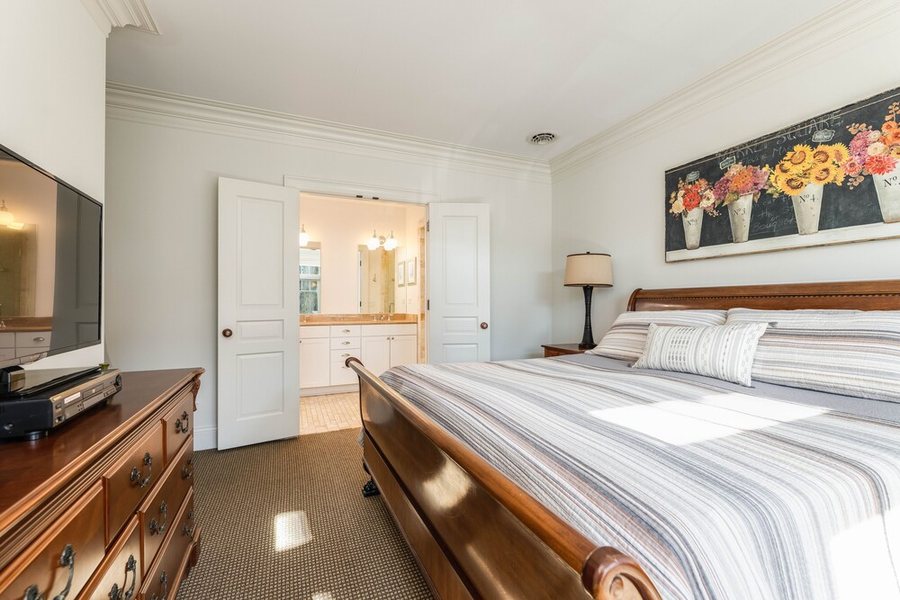 Victoria Resort — Guest room