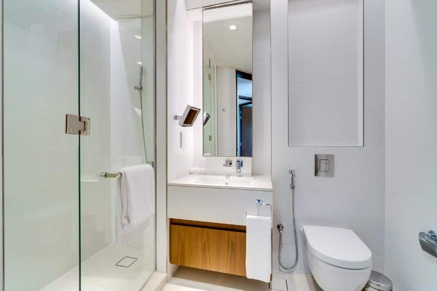 Vida Emirates Hills — Bathroom