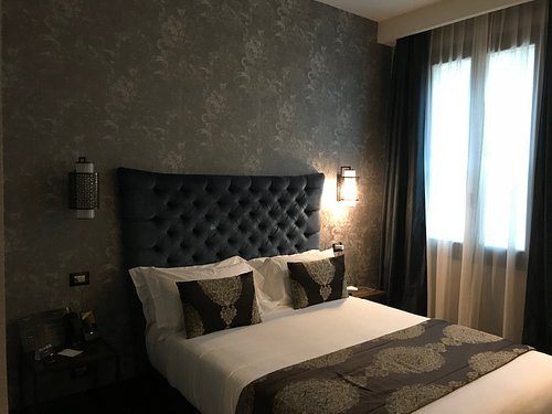 Vignette Collection The Venice Times Hotel by IHG — Guest room