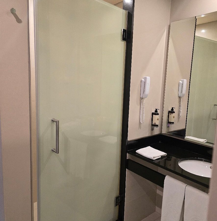 Vila Gale Porto Ribeira — Bathroom