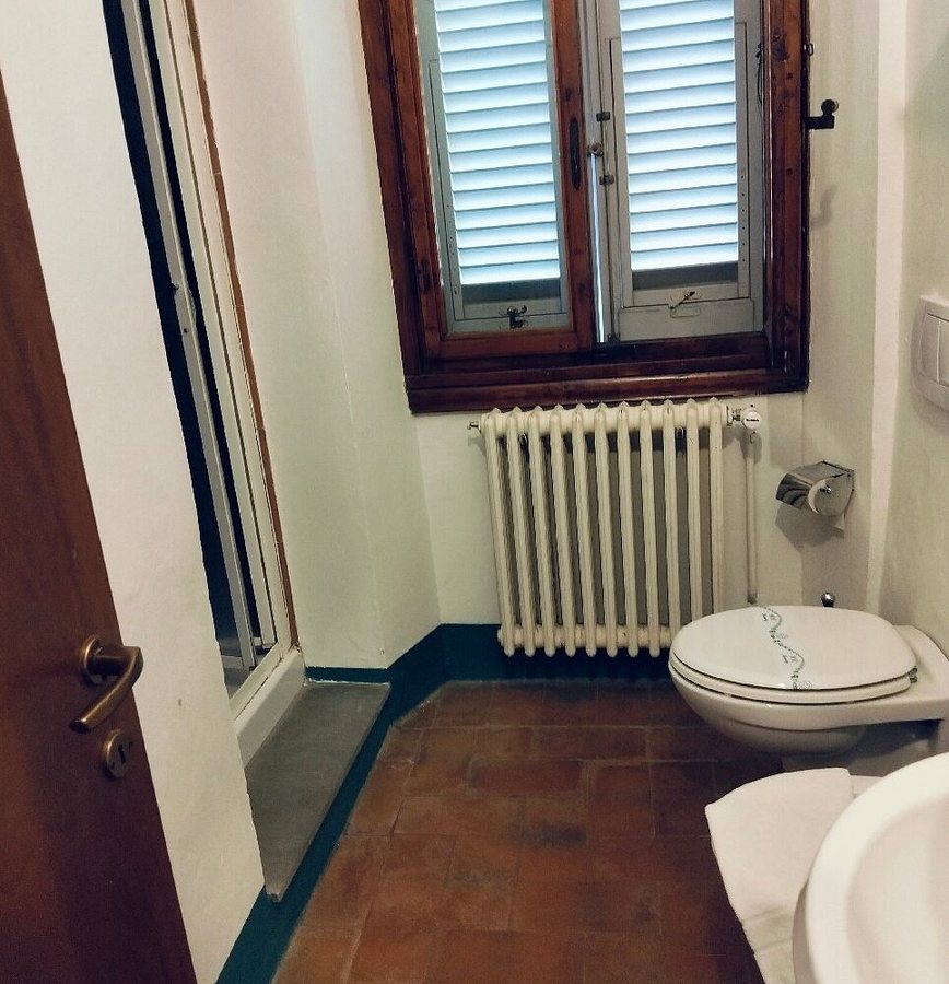 Villa Morghen — Bathroom