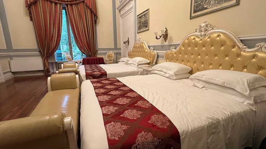 Villa Royal — Guest room