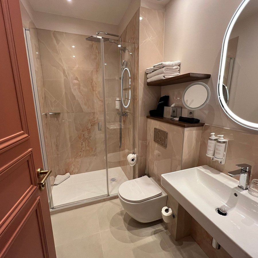 Villa SoPi — Bathroom