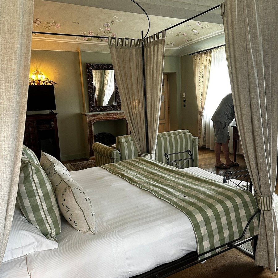 Villa Tiboldi hotel — Guest room