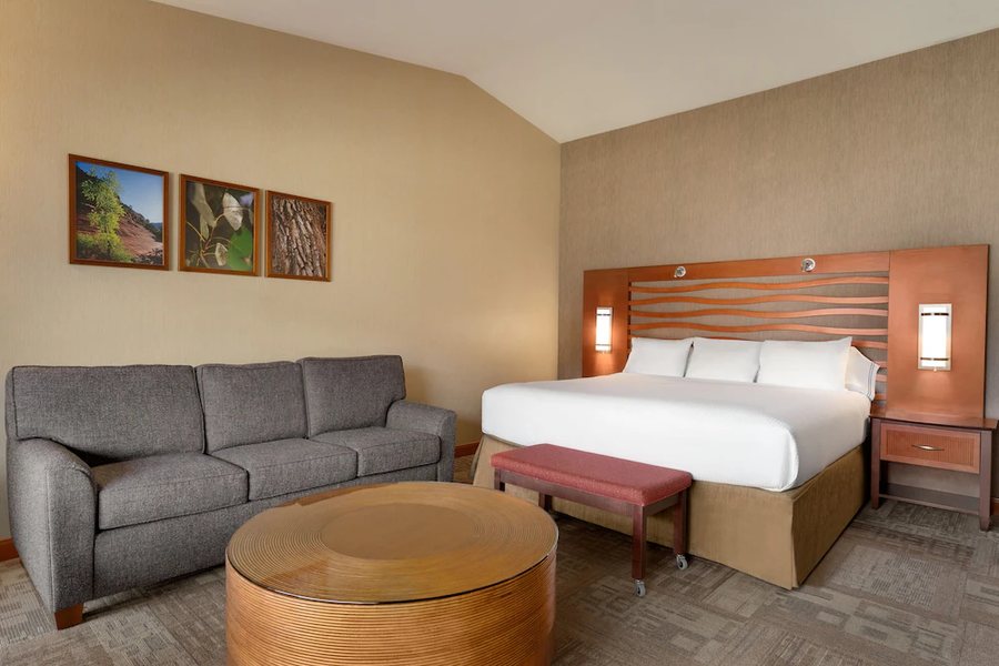 Villas At Poco Diablo A VRI resort — Guest room