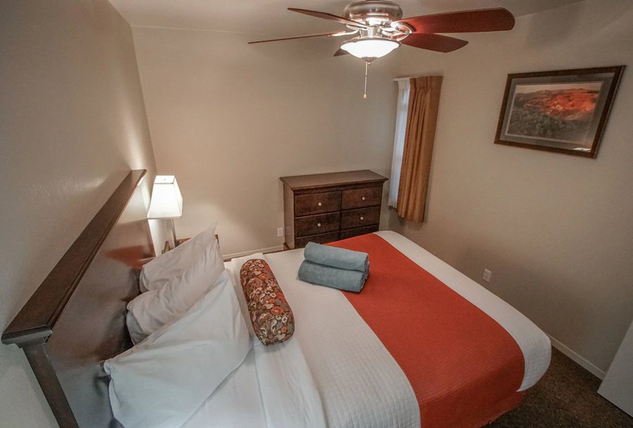 Villas at Southgate — Guest room