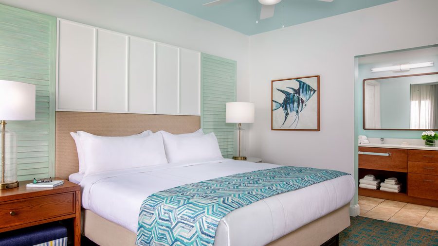 Villas on the Lake — Guest room
