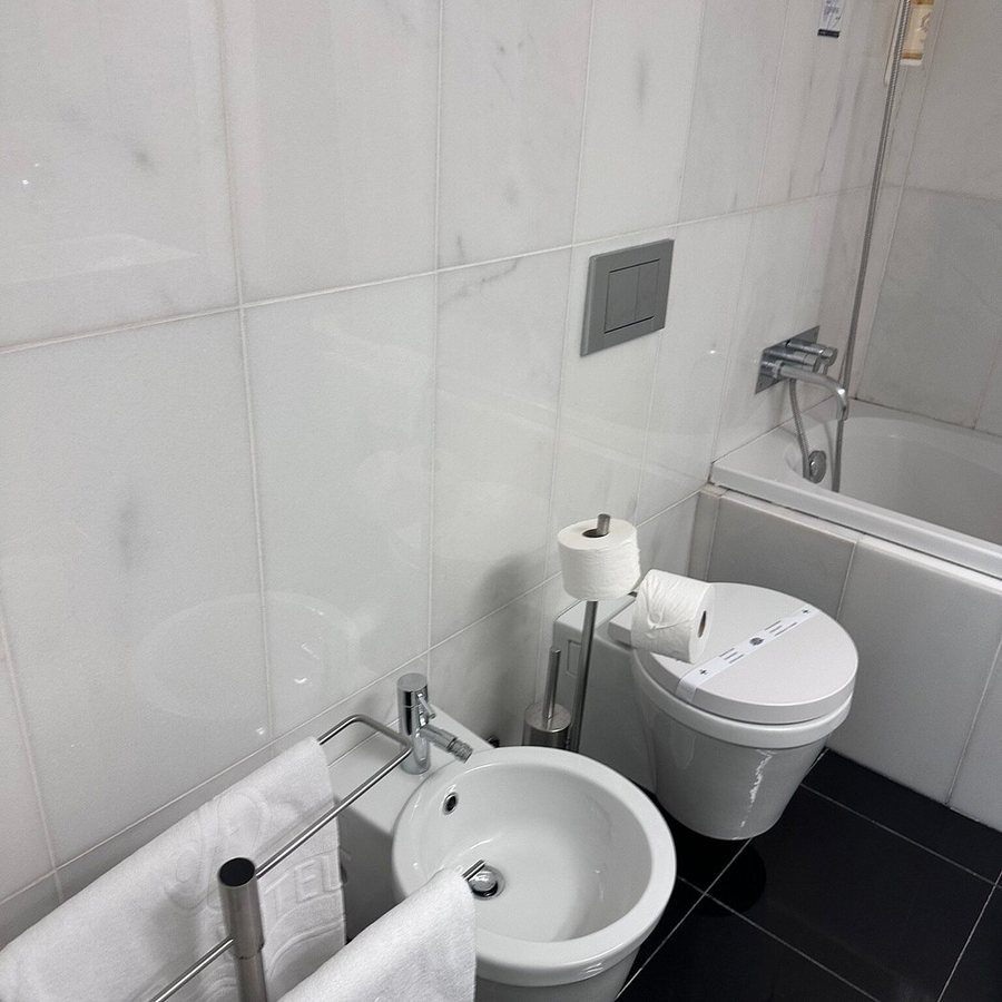 Vip Executive Saldanha Hotel — Bathroom