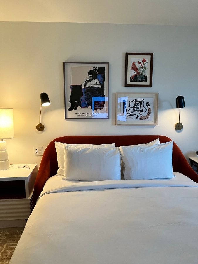 Virgin Hotels New Orleans — Guest room
