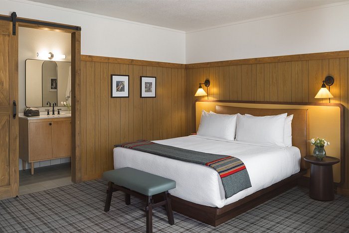 Virginian RV Park — Guest room