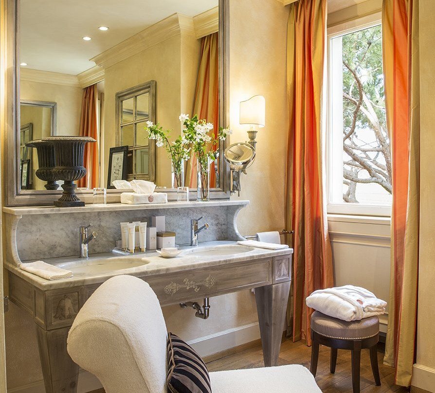 Vitabella Toscana — Bathroom