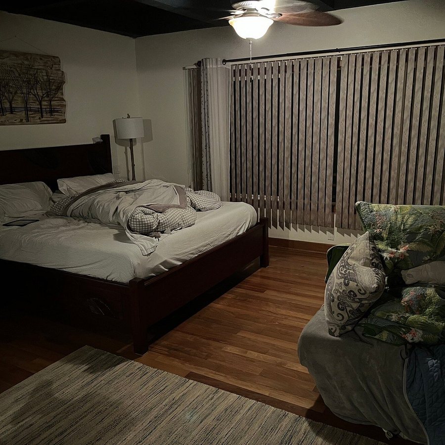 Volcano Acres Ranch Bed Breakfast — Guest room