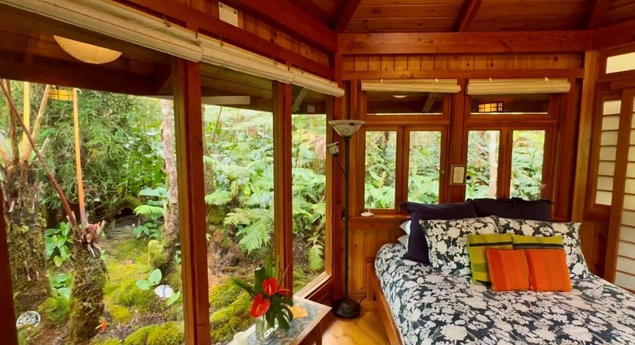 Volcano Rainforest Retreat — Guest room