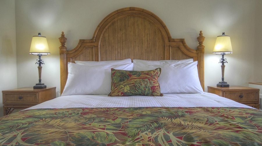 Volcano Teapot Cottage — Guest room