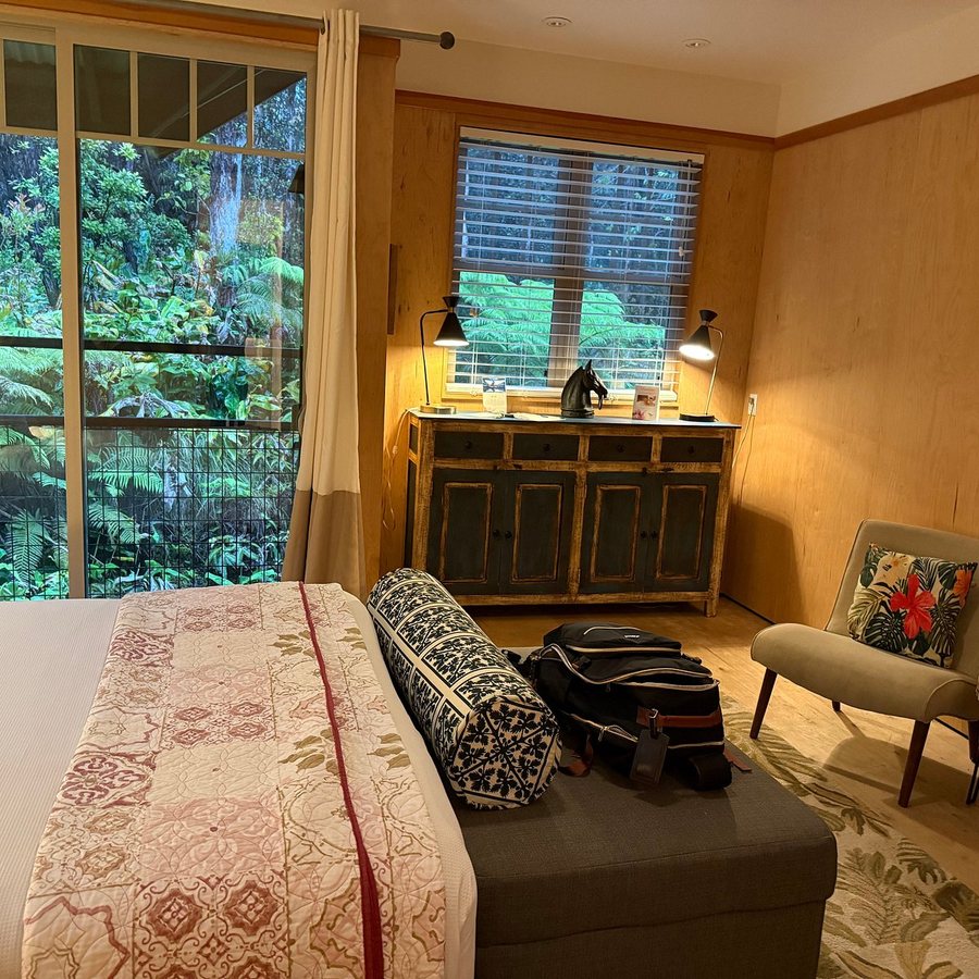 Volcano Village Estates — Guest room